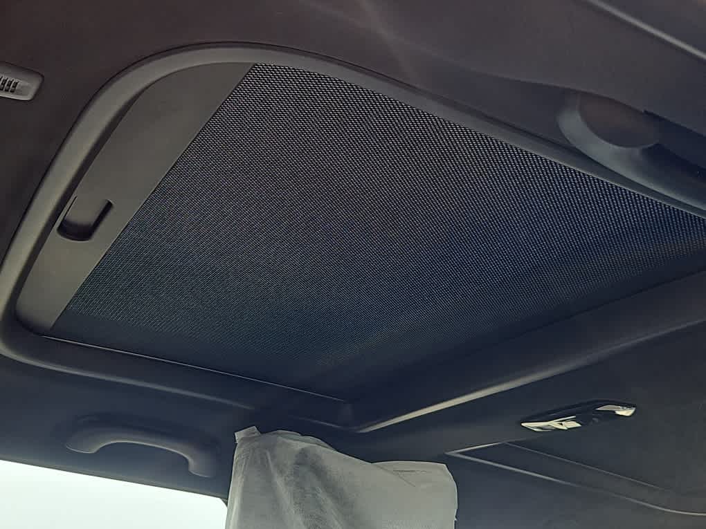 new 2025 MINI Hardtop 4 Door car, priced at $36,370