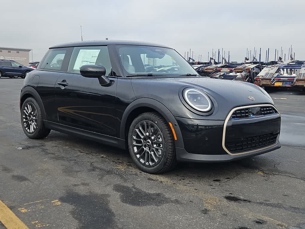 new 2025 MINI Hardtop 2 Door car, priced at $32,430