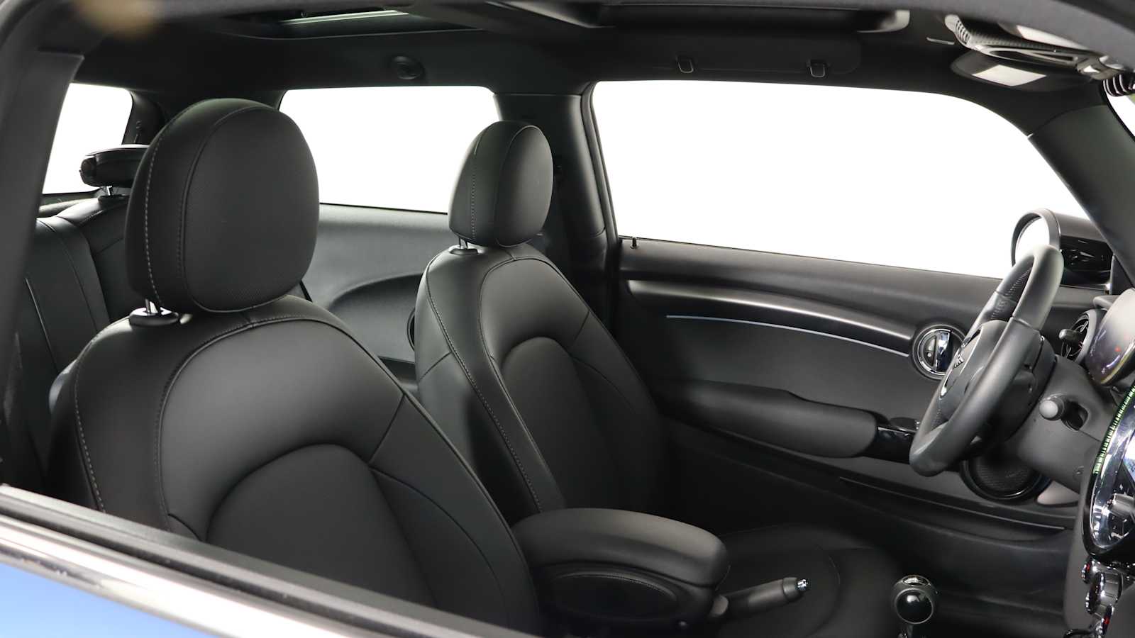 used 2022 MINI Hardtop 2 Door car, priced at $22,598