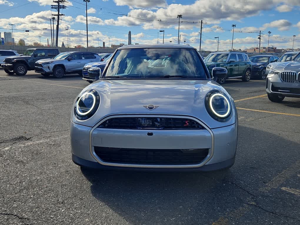 new 2025 MINI Hardtop 2 Door car, priced at $38,630