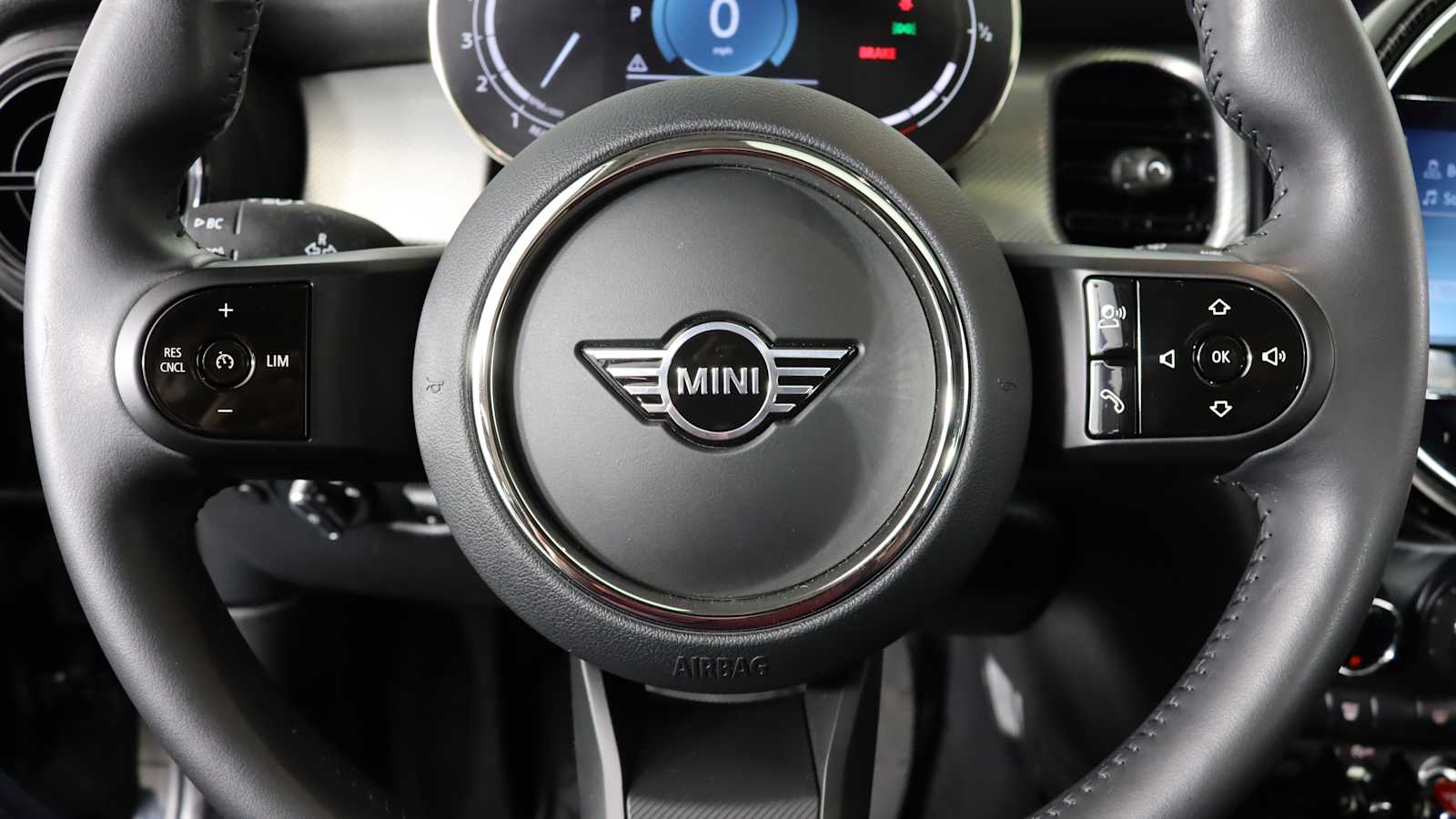 used 2023 MINI Hardtop 2 Door car, priced at $23,798