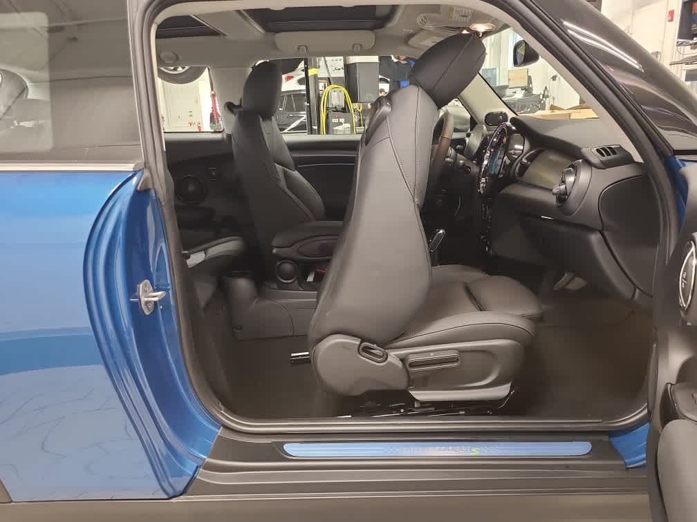 new 2024 MINI Hardtop 2 Door car, priced at $35,530