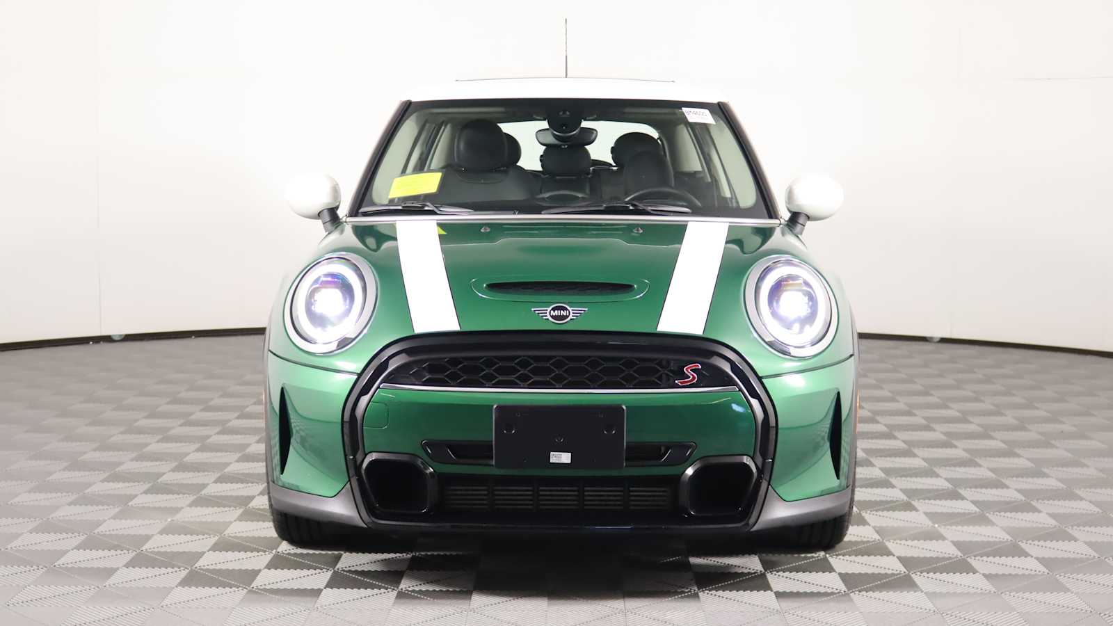 used 2022 MINI Hardtop 4 Door car, priced at $24,798