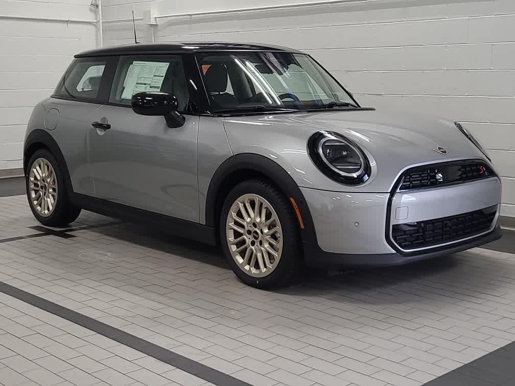 new 2025 MINI Hardtop 2 Door car, priced at $36,195