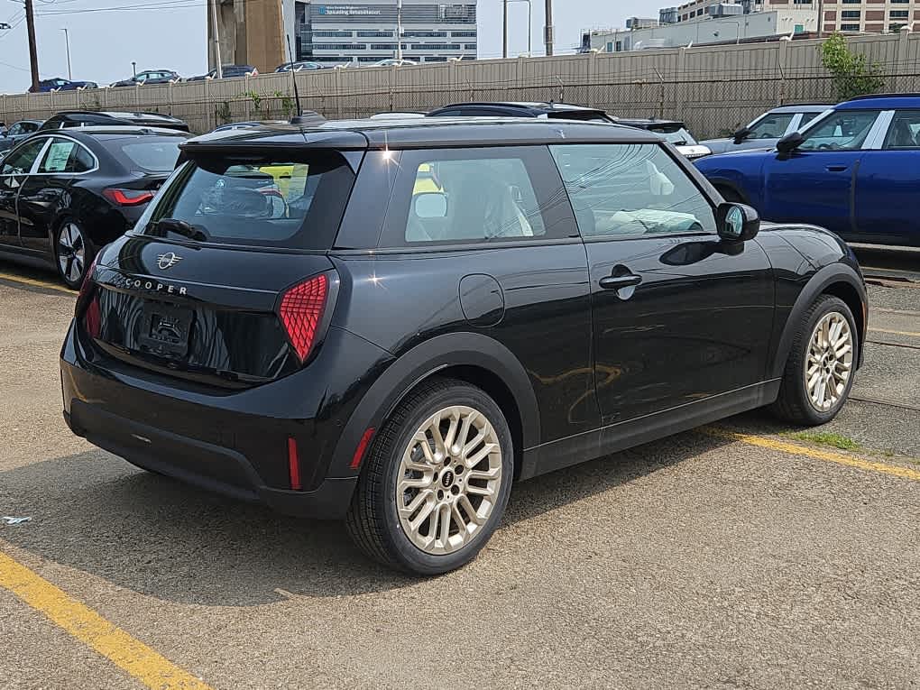 new 2025 MINI Hardtop 2 Door car, priced at $35,130