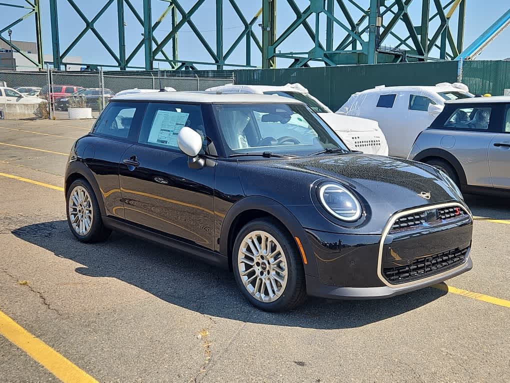 new 2025 MINI Hardtop 2 Door car, priced at $35,905