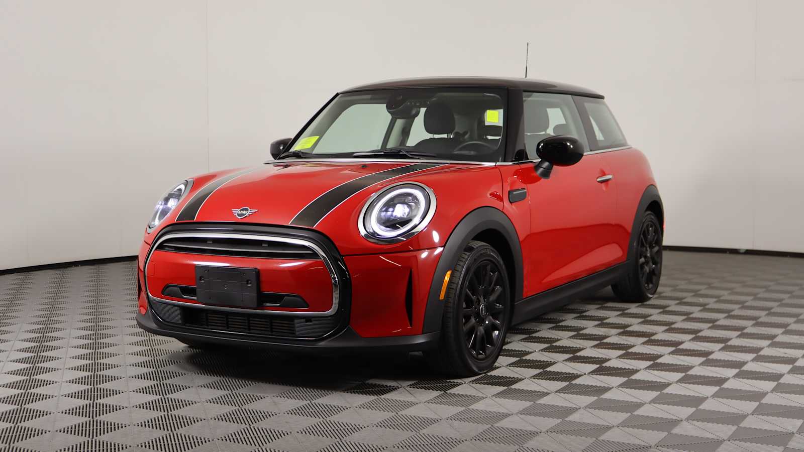 used 2023 MINI Hardtop 2 Door car, priced at $23,998