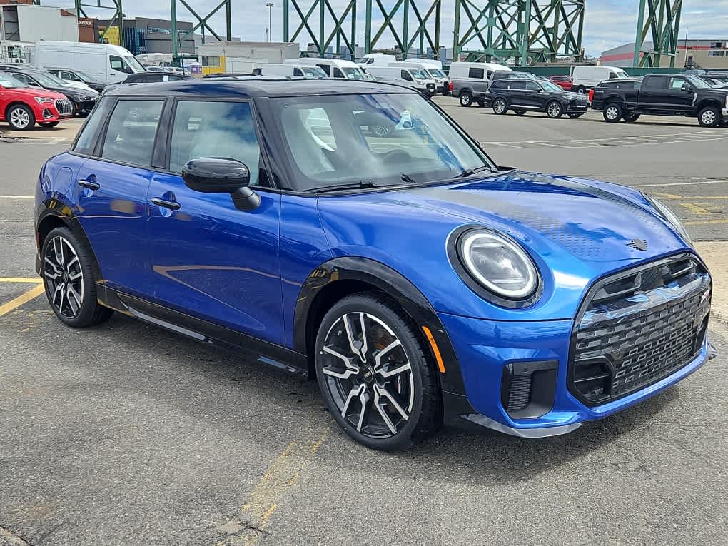 new 2025 MINI Hardtop 4 Door car, priced at $40,905