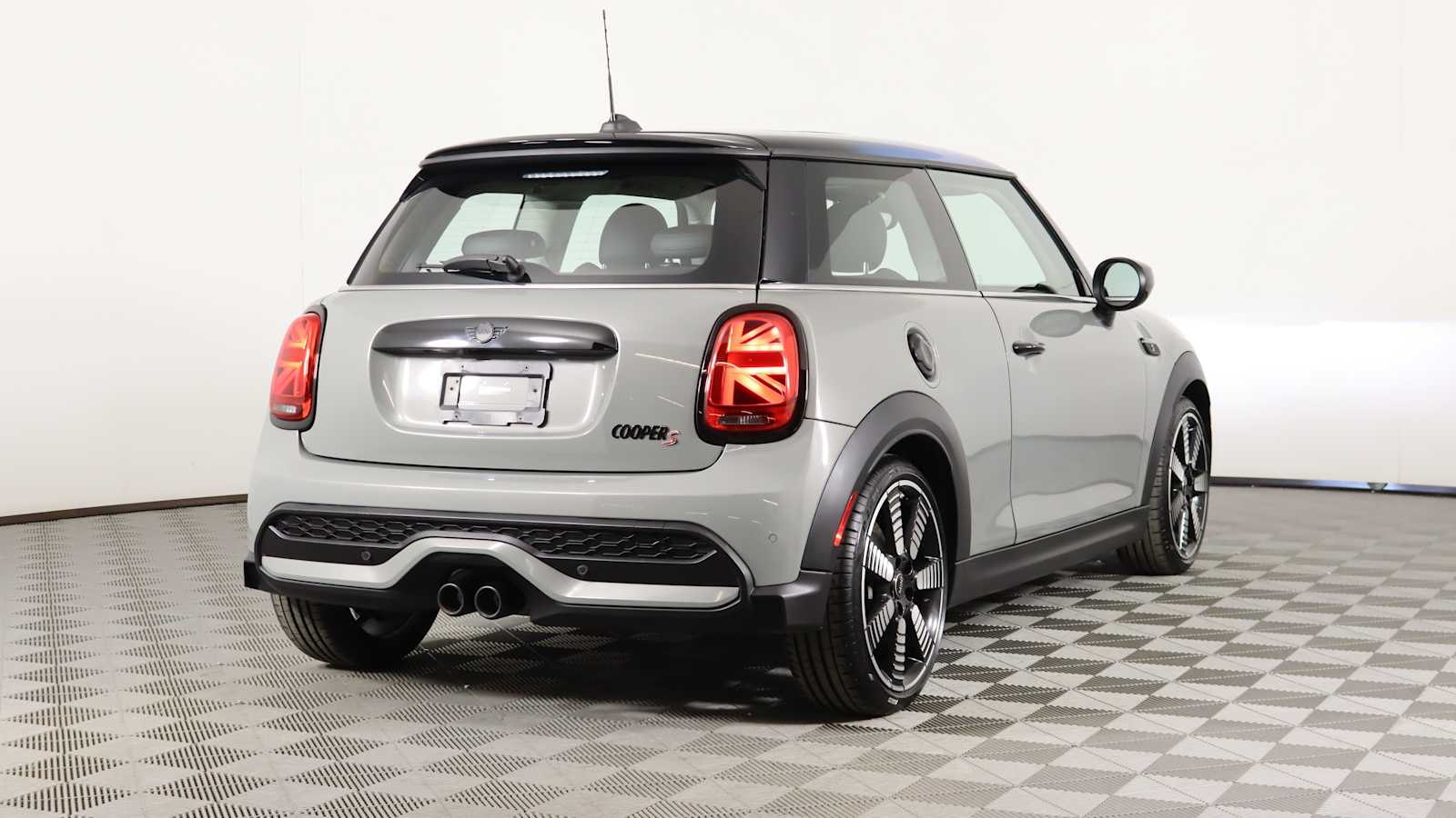 used 2023 MINI Hardtop 2 Door car, priced at $27,798