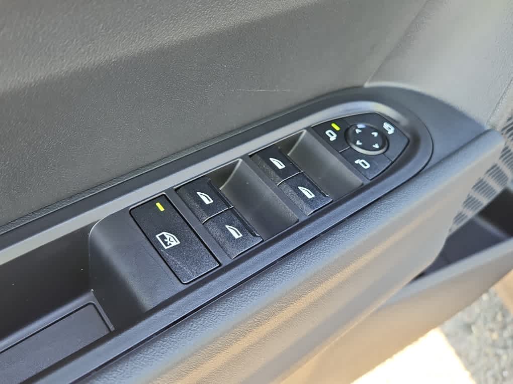 new 2025 MINI Hardtop 4 Door car, priced at $38,045