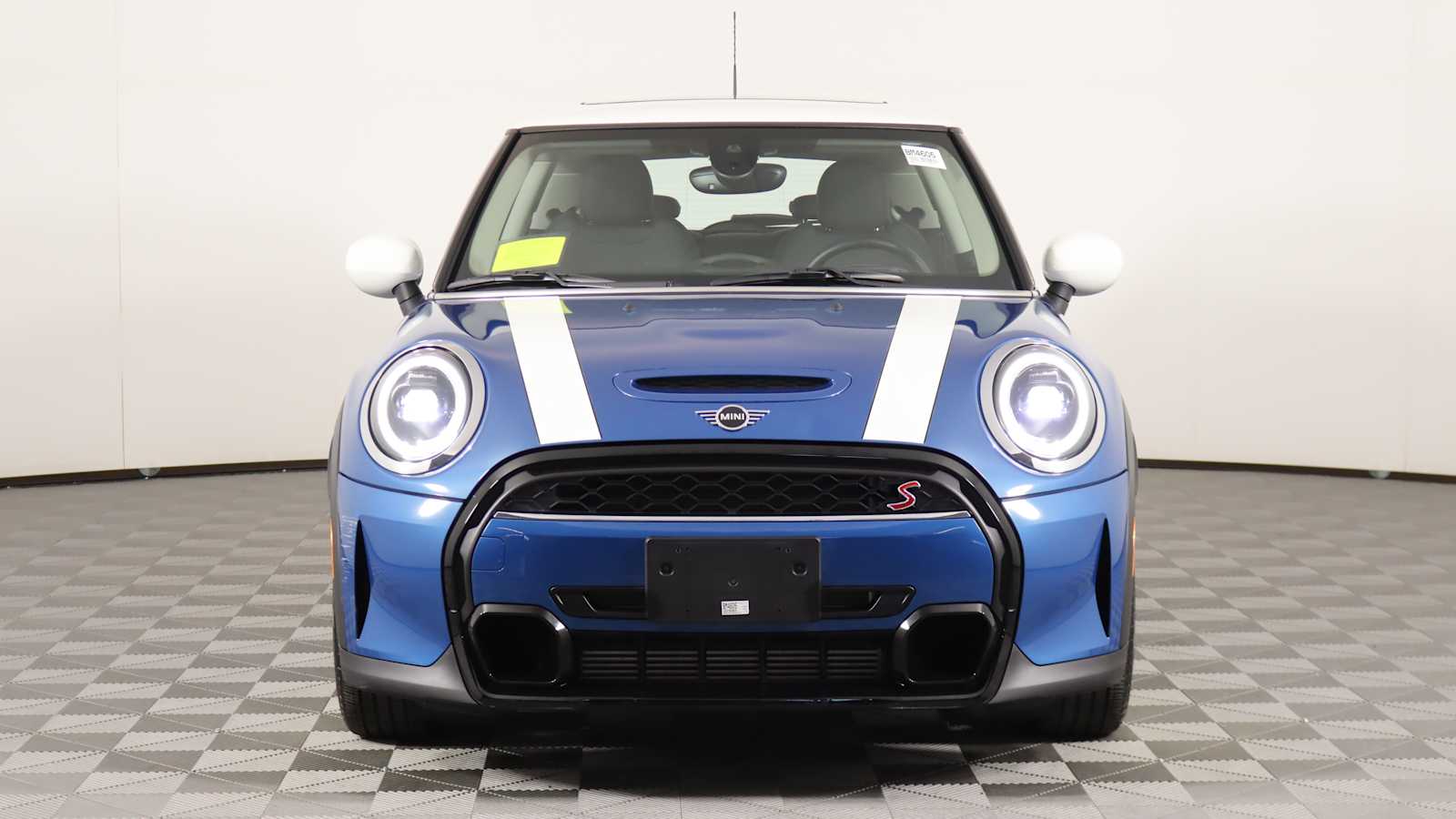 used 2022 MINI Hardtop 2 Door car, priced at $25,598