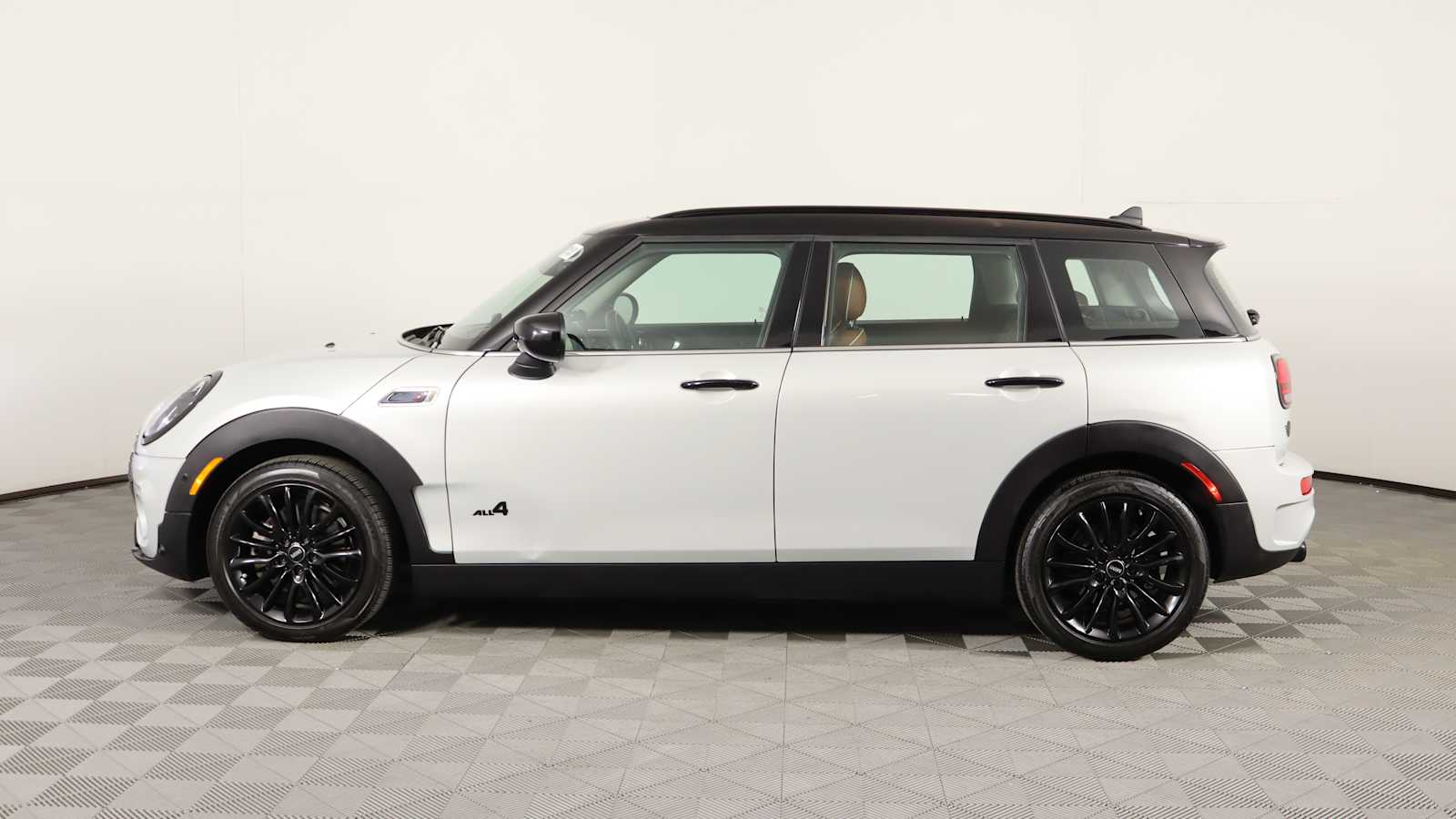 used 2023 MINI Clubman car, priced at $31,898
