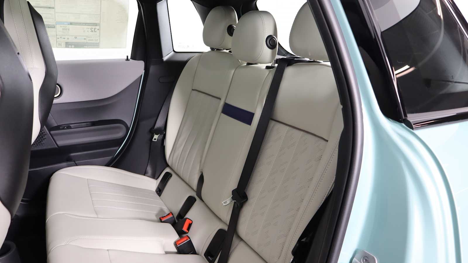 new 2025 MINI Hardtop 4 Door car, priced at $40,050