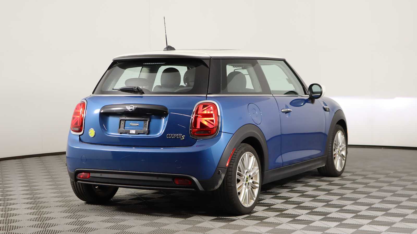 used 2024 MINI Electric Hardtop 2 Door car, priced at $23,698