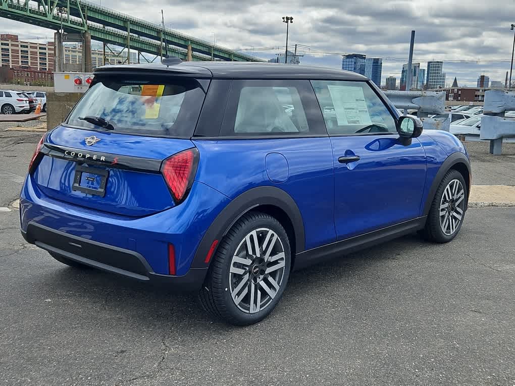new 2025 MINI Hardtop 2 Door car, priced at $36,825