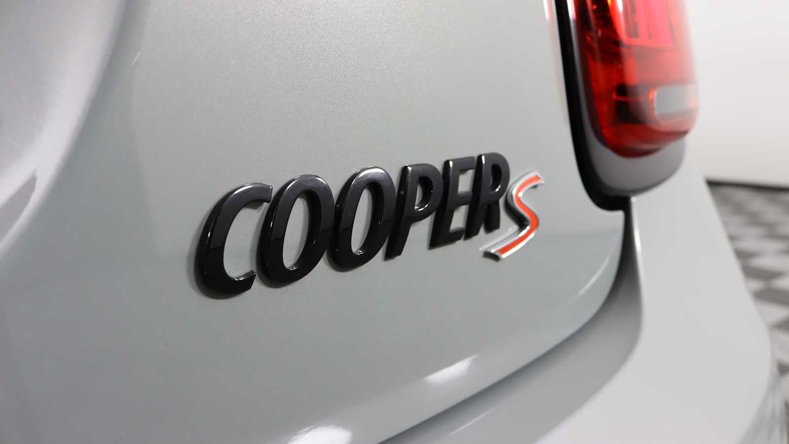 used 2023 MINI Hardtop 2 Door car, priced at $27,798