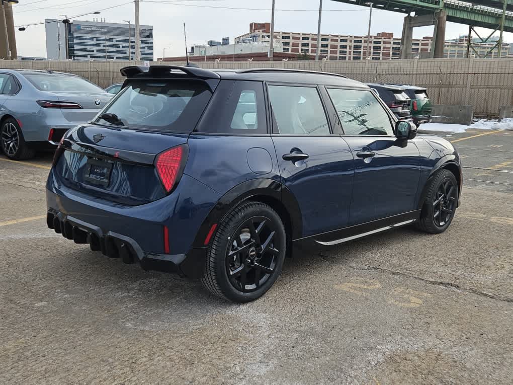 new 2025 MINI Hardtop 4 Door car, priced at $41,300