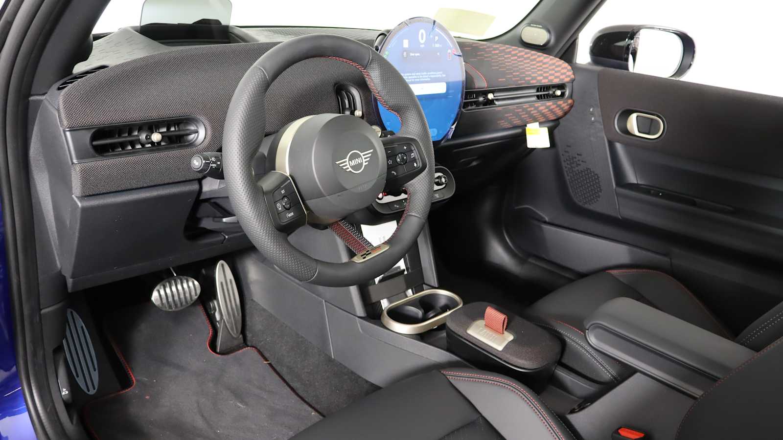 new 2025 MINI Hardtop 2 Door car, priced at $46,940