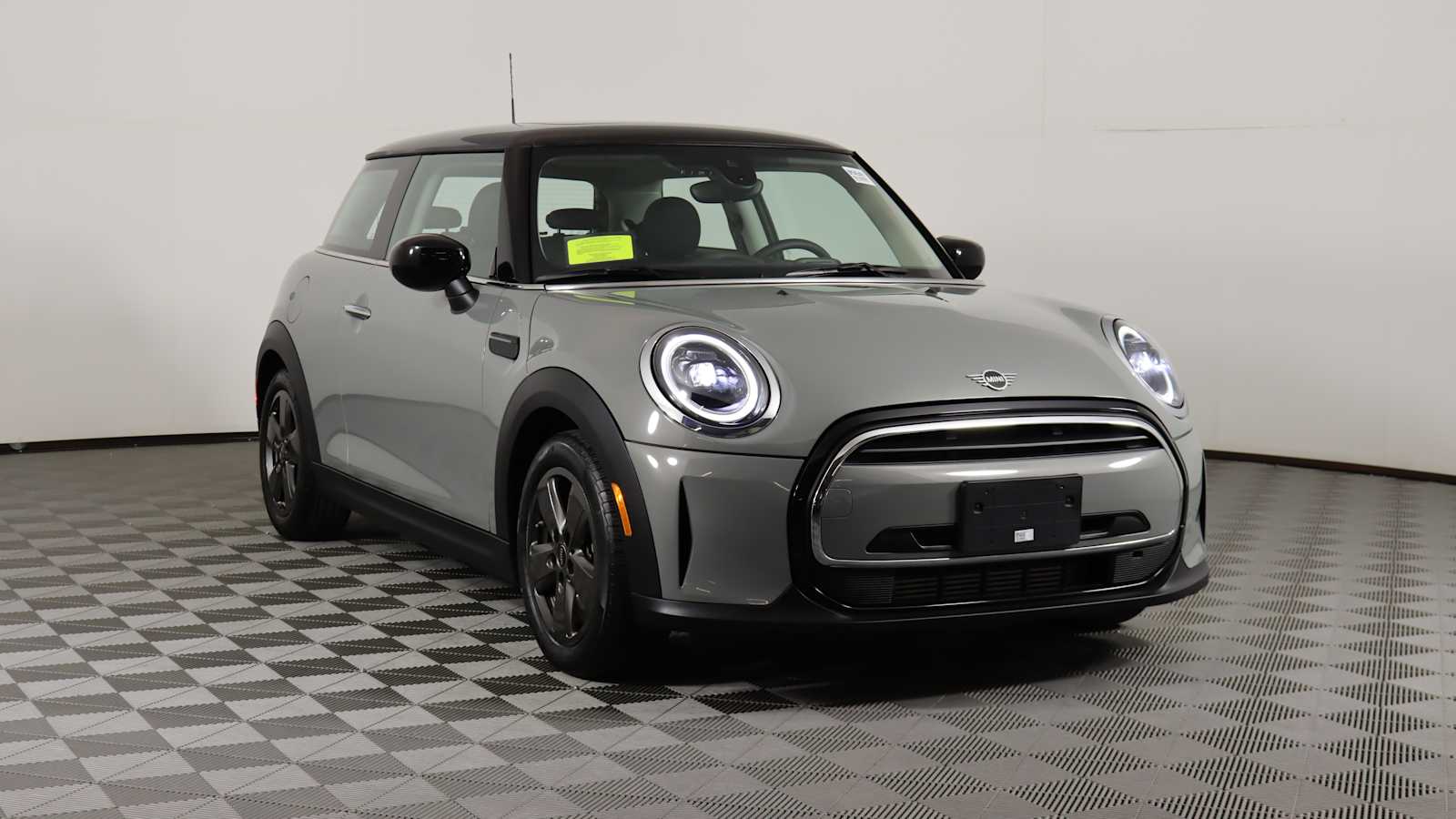 used 2023 MINI Hardtop 2 Door car, priced at $24,598