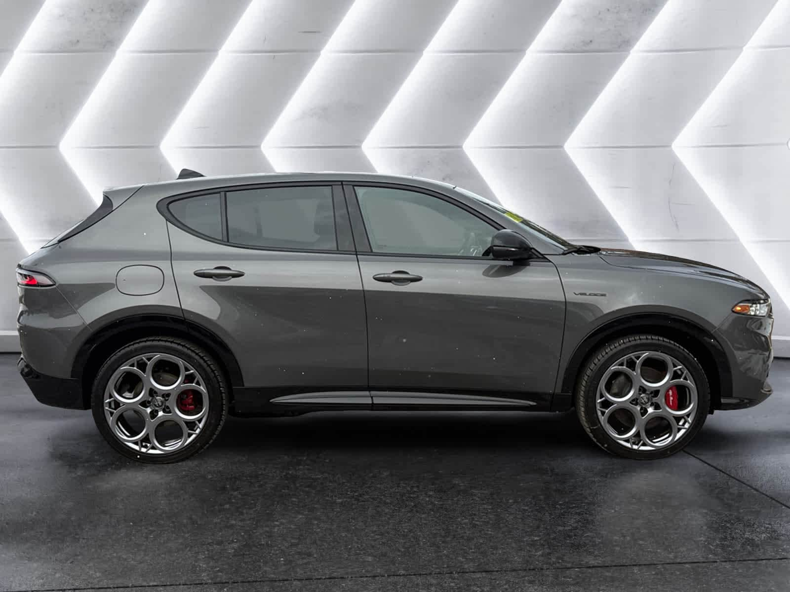 new 2025 Alfa Romeo Tonale Hybrid car, priced at $56,125