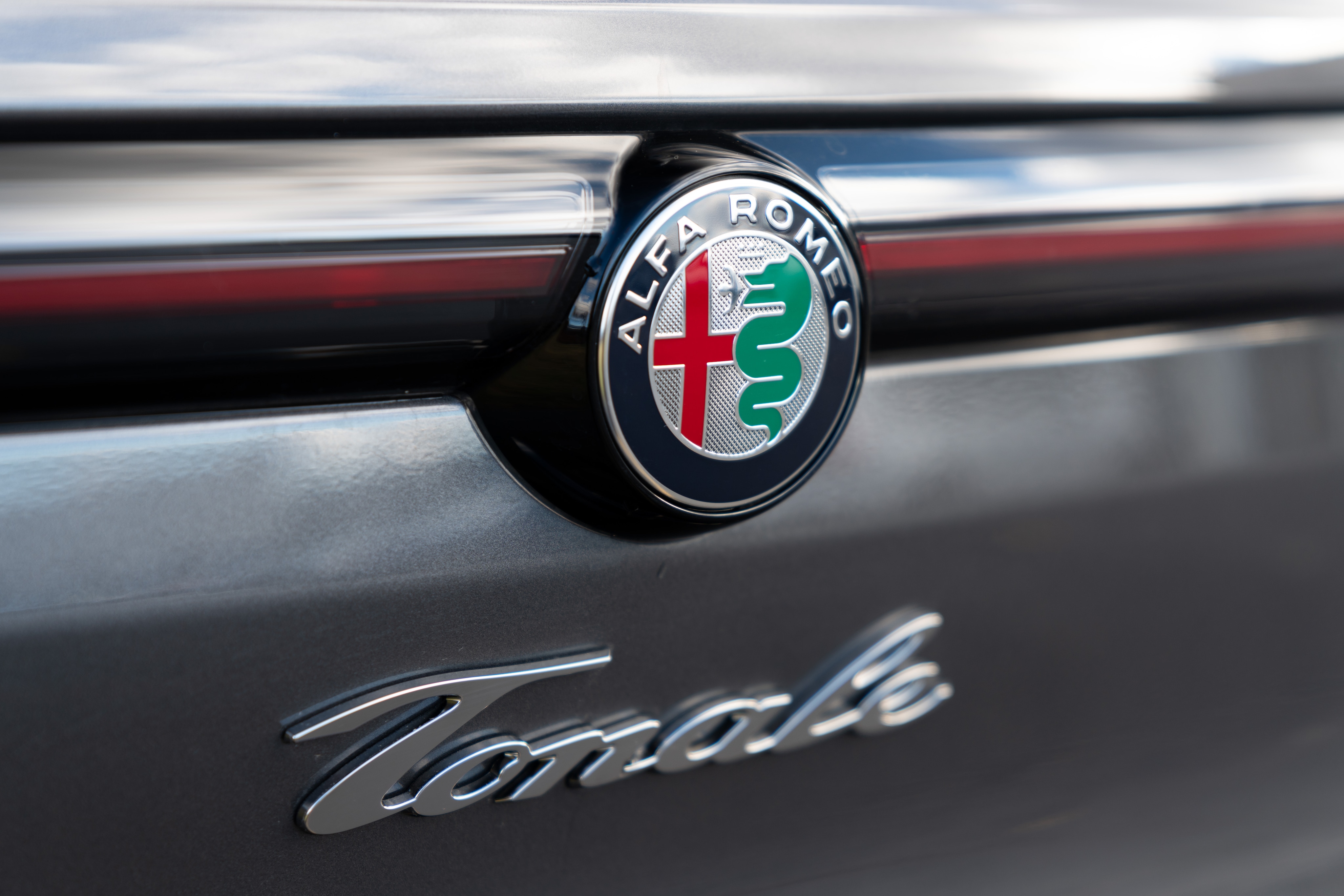 new 2024 Alfa Romeo Tonale car, priced at $50,645