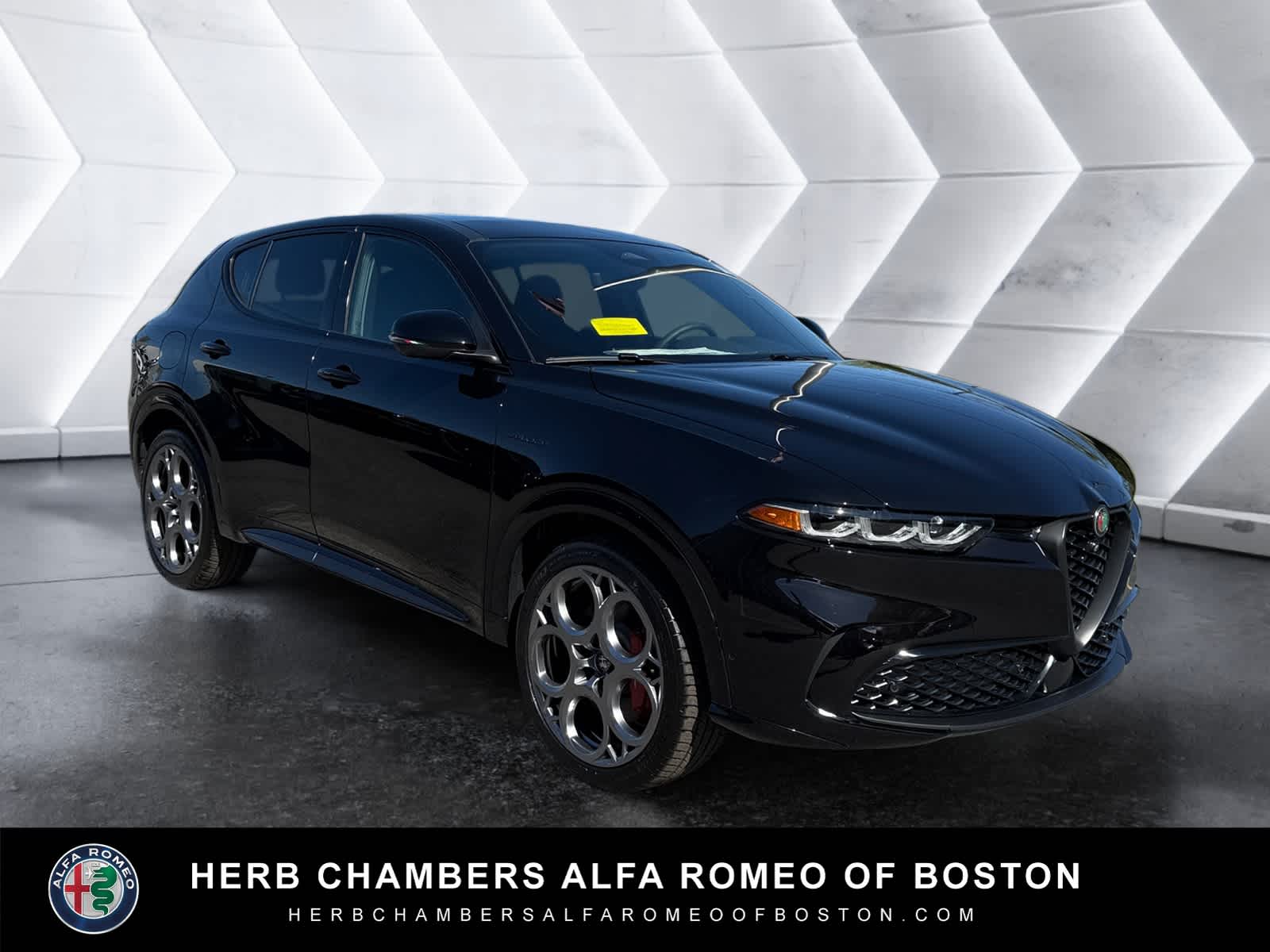 new 2025 Alfa Romeo Tonale Hybrid car, priced at $58,125