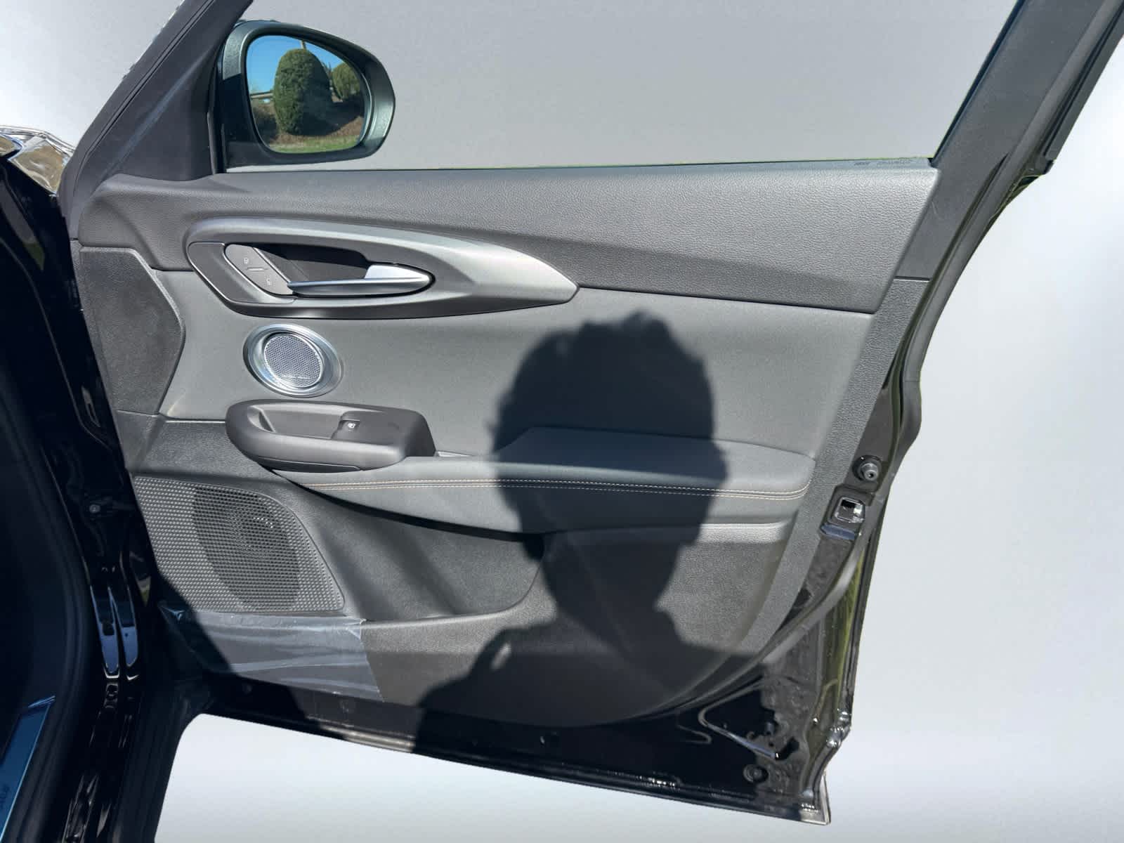 new 2025 Alfa Romeo Tonale Hybrid car, priced at $58,125
