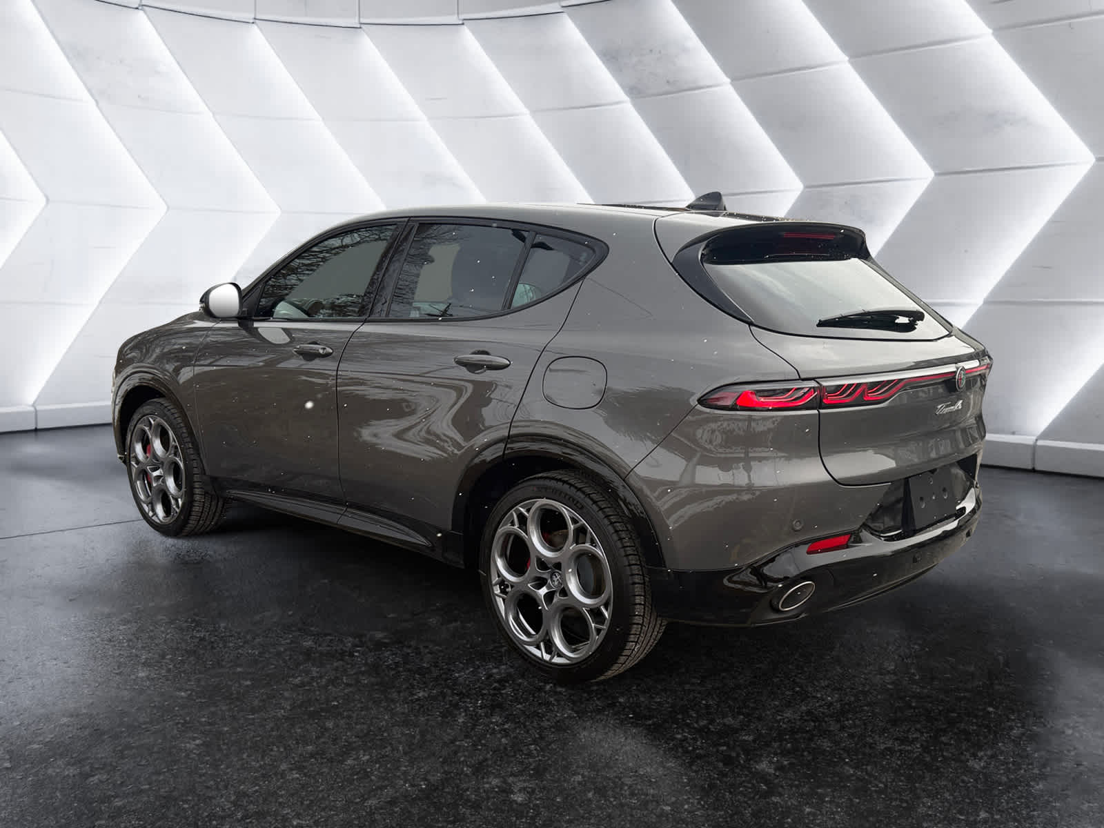 new 2025 Alfa Romeo Tonale Hybrid car, priced at $56,125