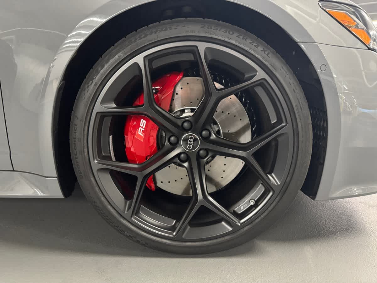 used 2025 Audi RS 6 Avant car, priced at $137,998