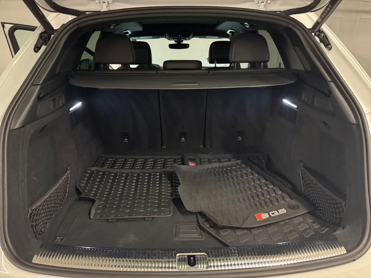 used 2022 Audi SQ5 car, priced at $41,998