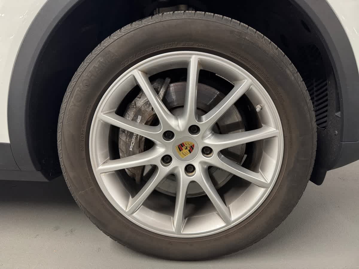 used 2021 Porsche Cayenne car, priced at $54,998