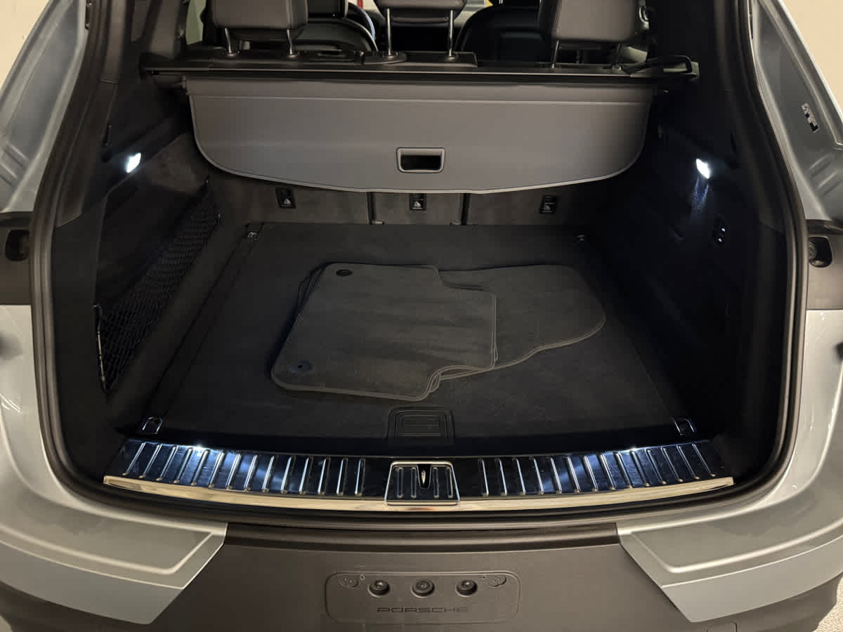 used 2025 Porsche Cayenne car, priced at $89,998