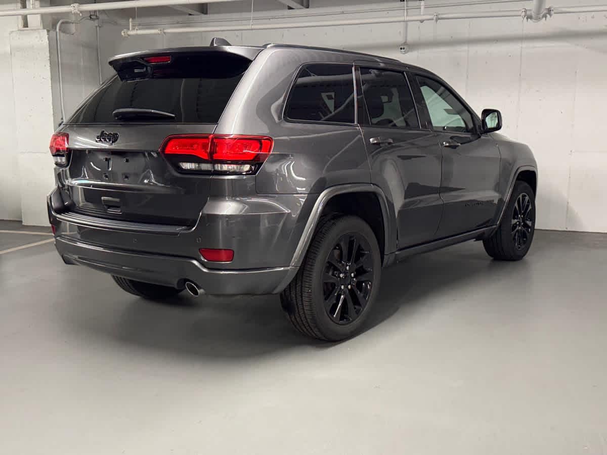used 2020 Jeep Grand Cherokee car, priced at $26,498