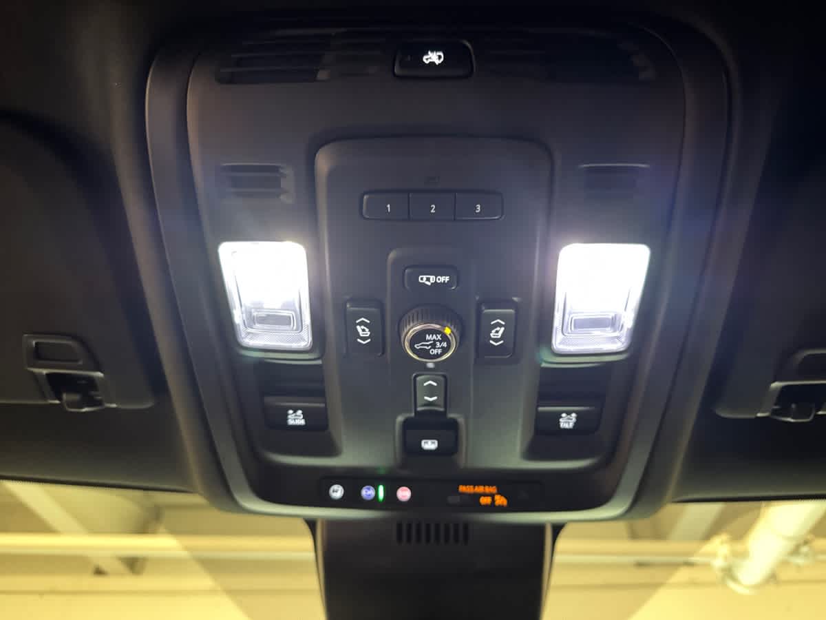 used 2024 GMC Yukon car, priced at $89,998