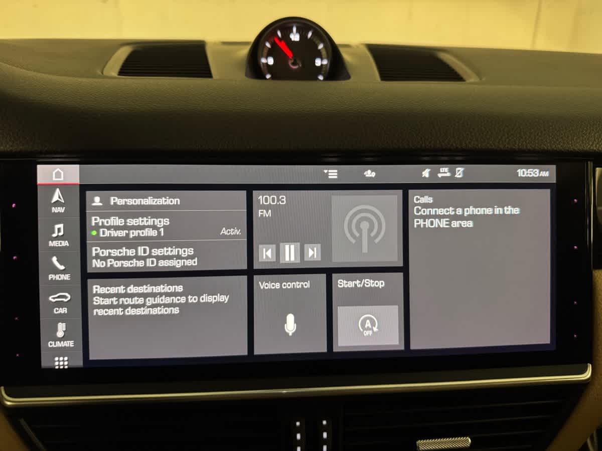 used 2021 Porsche Cayenne car, priced at $54,998