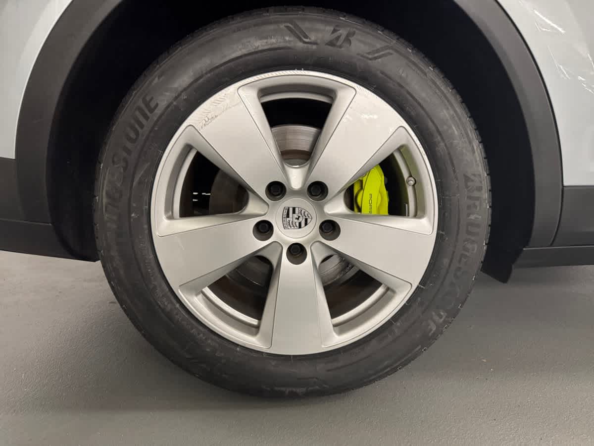 used 2022 Porsche Cayenne car, priced at $69,998