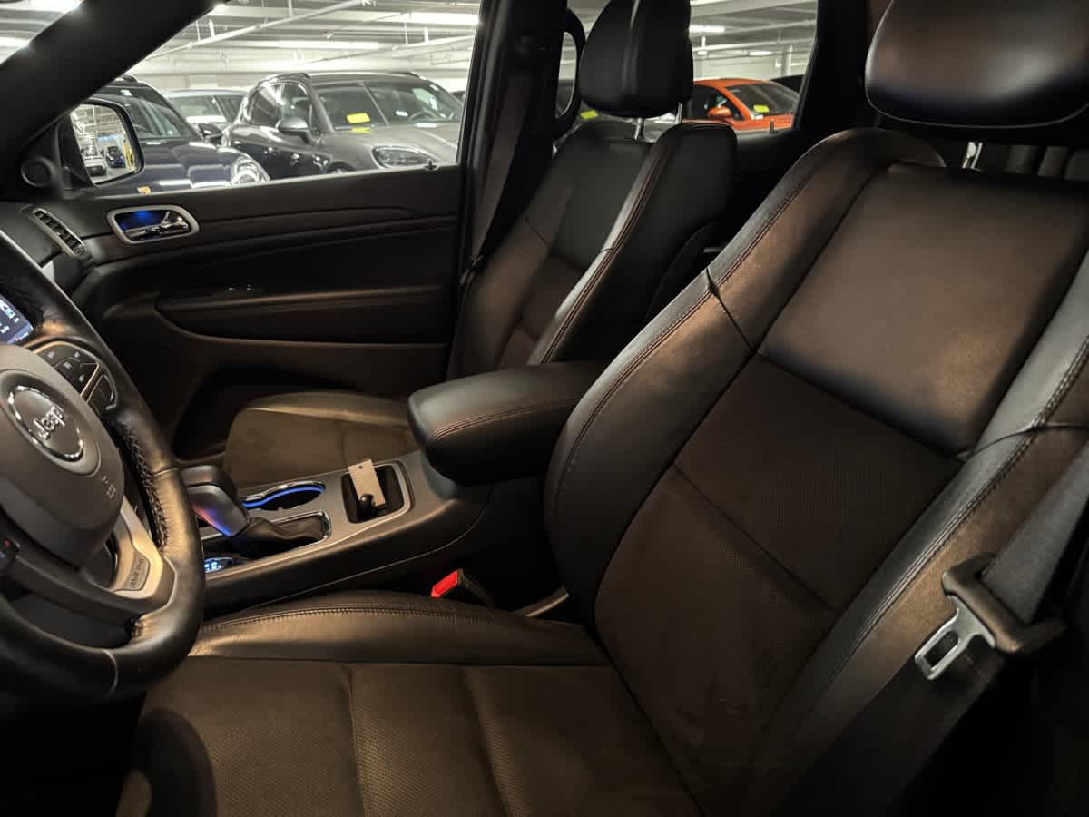 used 2020 Jeep Grand Cherokee car, priced at $26,498
