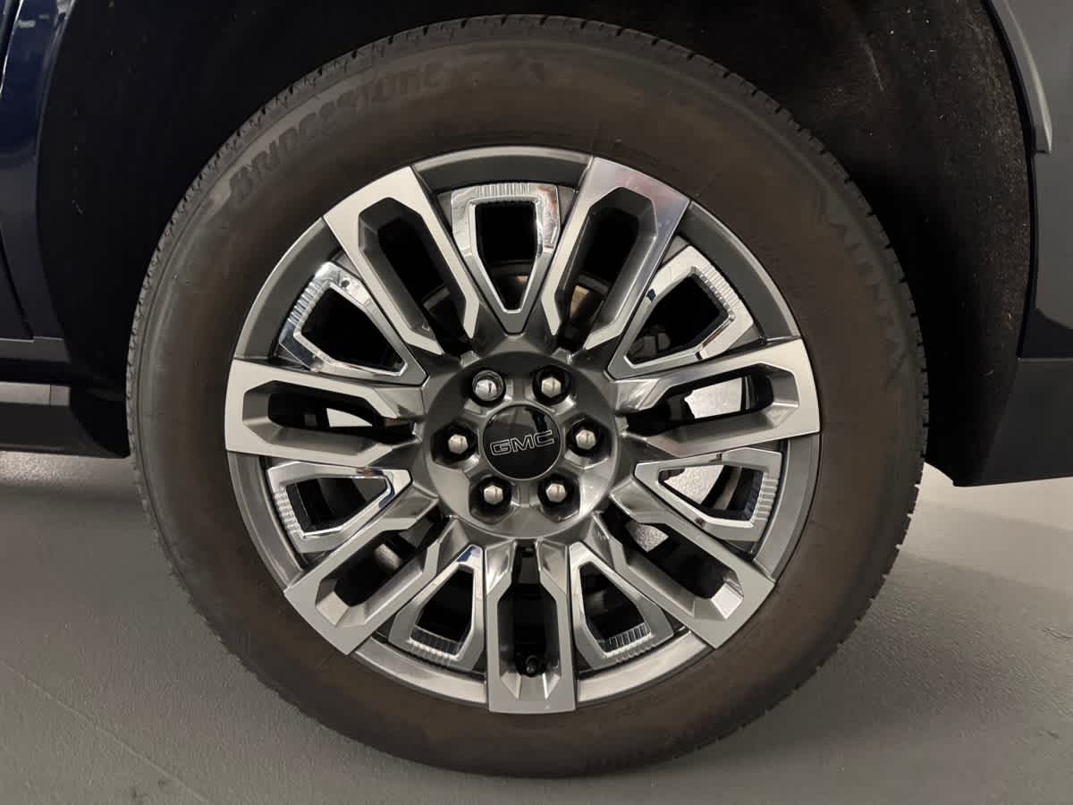 used 2024 GMC Yukon car, priced at $89,998
