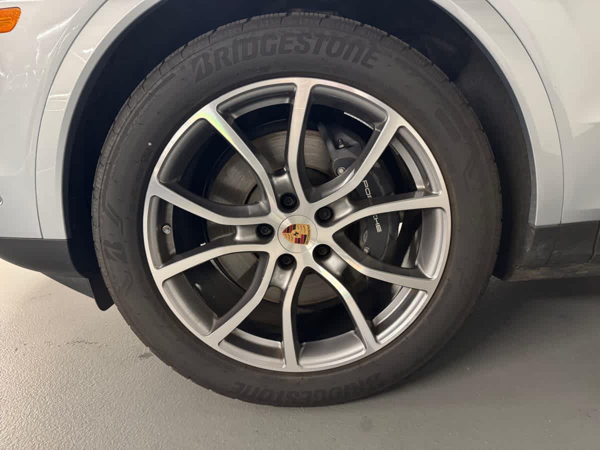 used 2025 Porsche Cayenne car, priced at $89,998