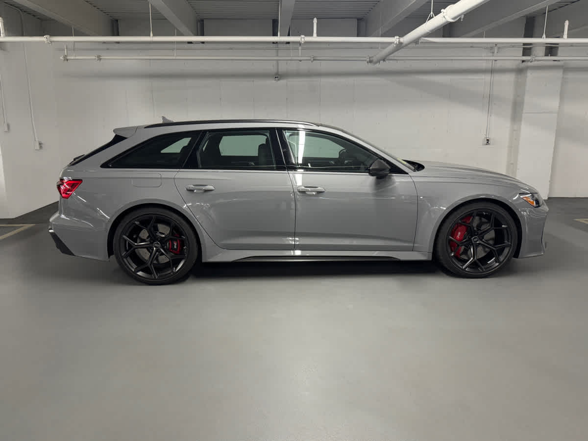 used 2025 Audi RS 6 Avant car, priced at $137,998