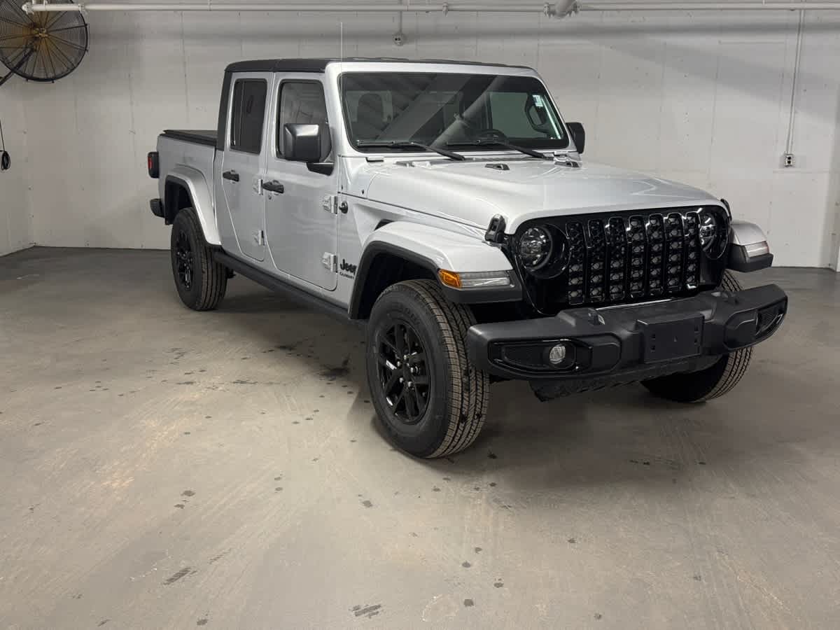 used 2022 Jeep Gladiator car, priced at $32,998