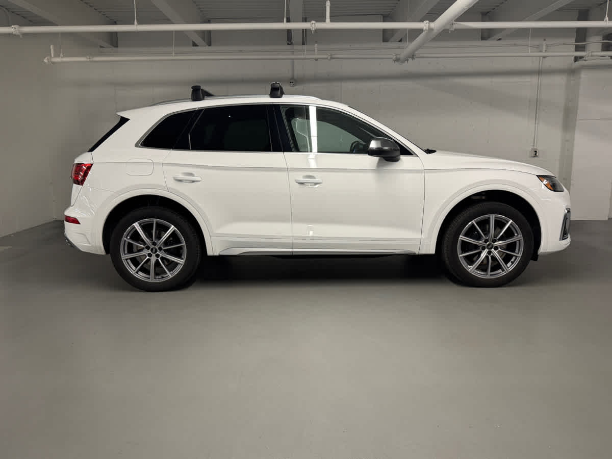 used 2022 Audi SQ5 car, priced at $41,998