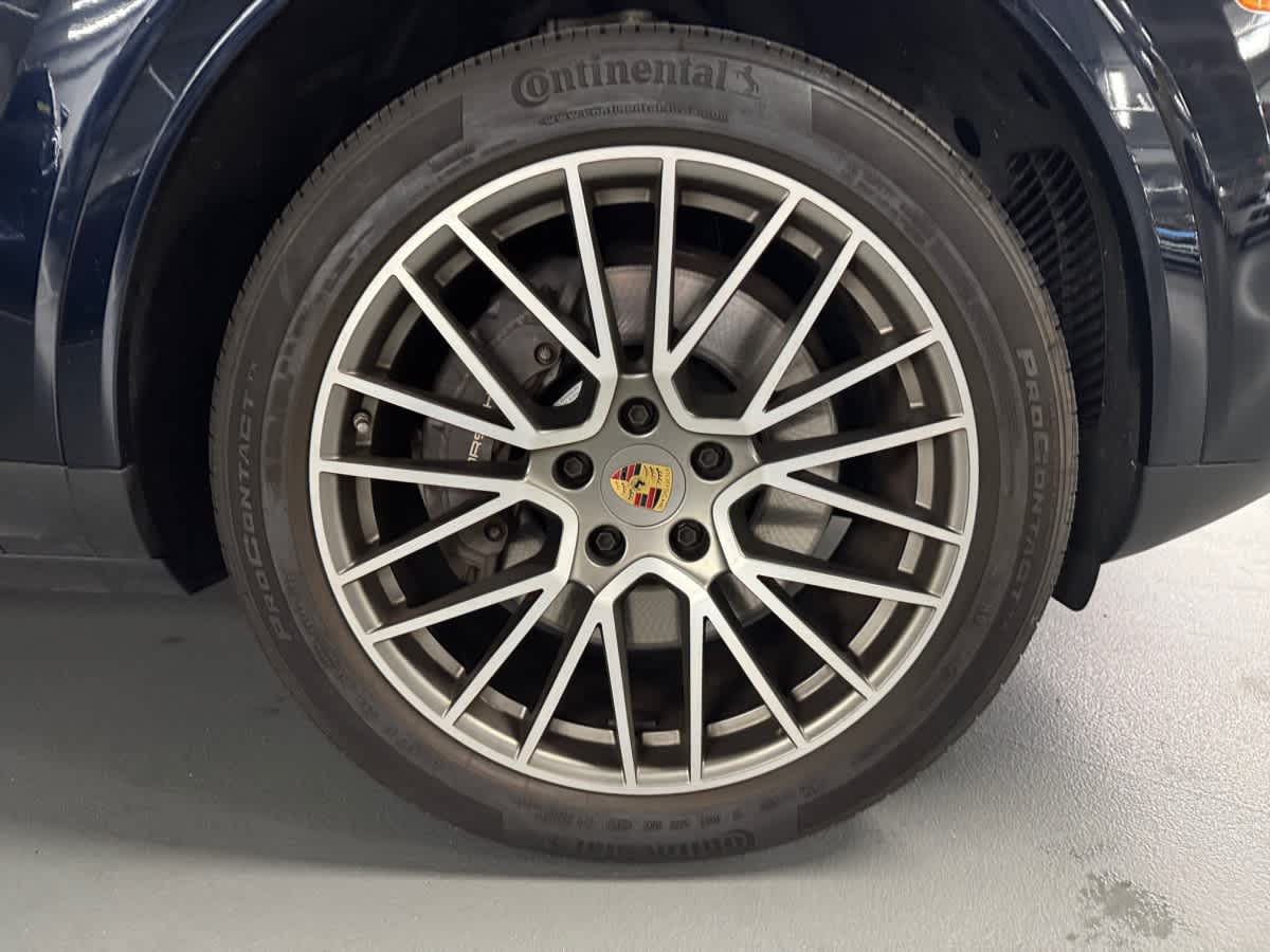 used 2023 Porsche Cayenne Platinum Edition car, priced at $66,998