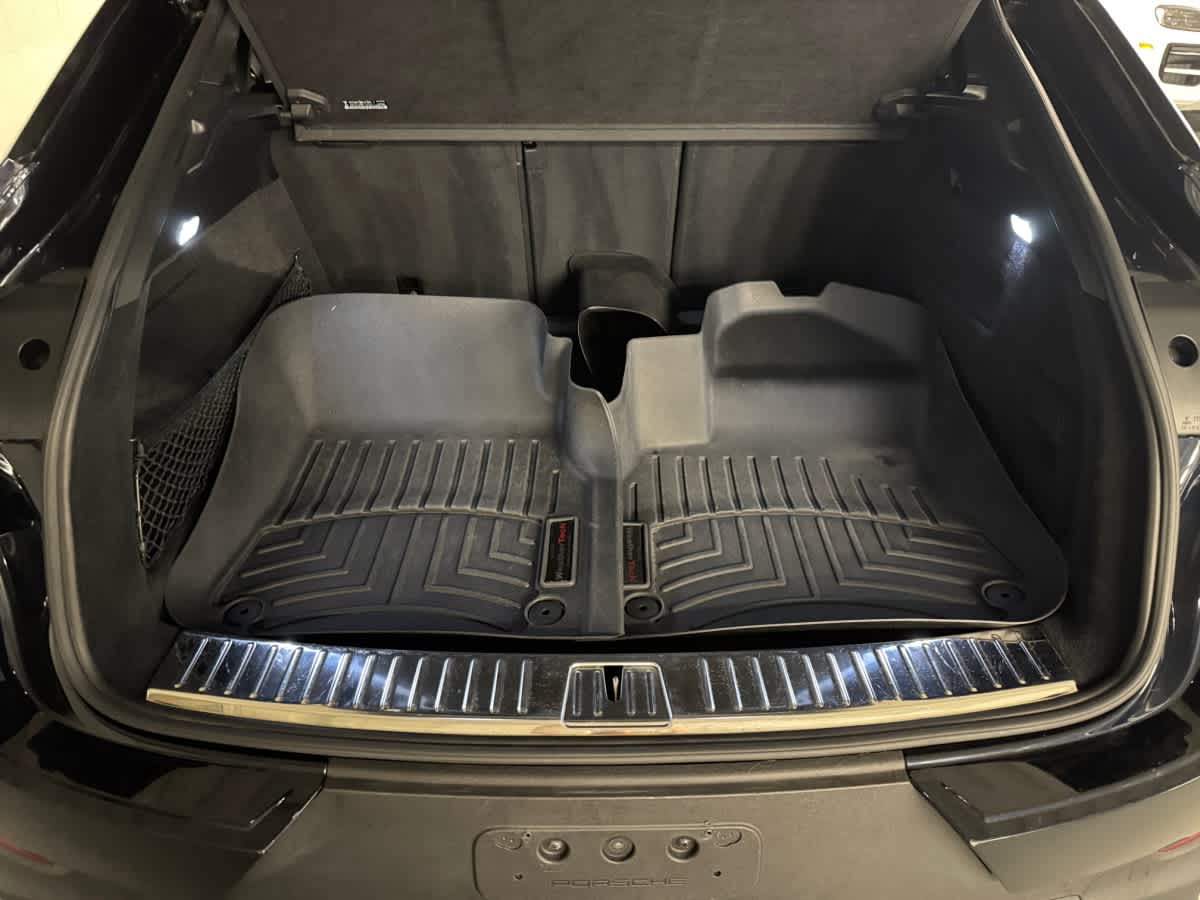 used 2021 Porsche Cayenne car, priced at $52,998