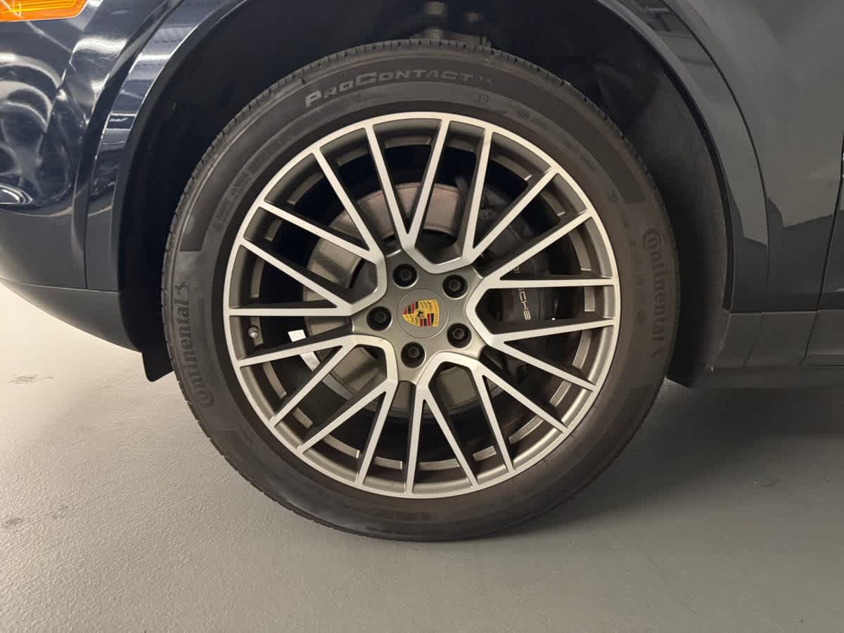 used 2023 Porsche Cayenne Platinum Edition car, priced at $66,998