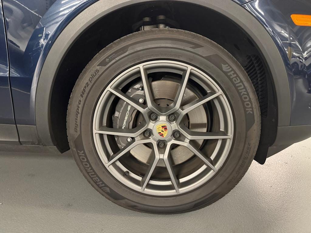 used 2024 Porsche Cayenne car, priced at $87,998