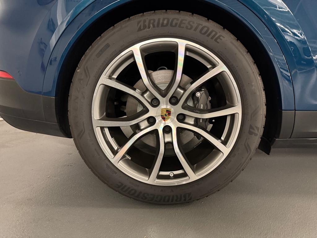 used 2024 Porsche Cayenne Coupe car, priced at $94,998