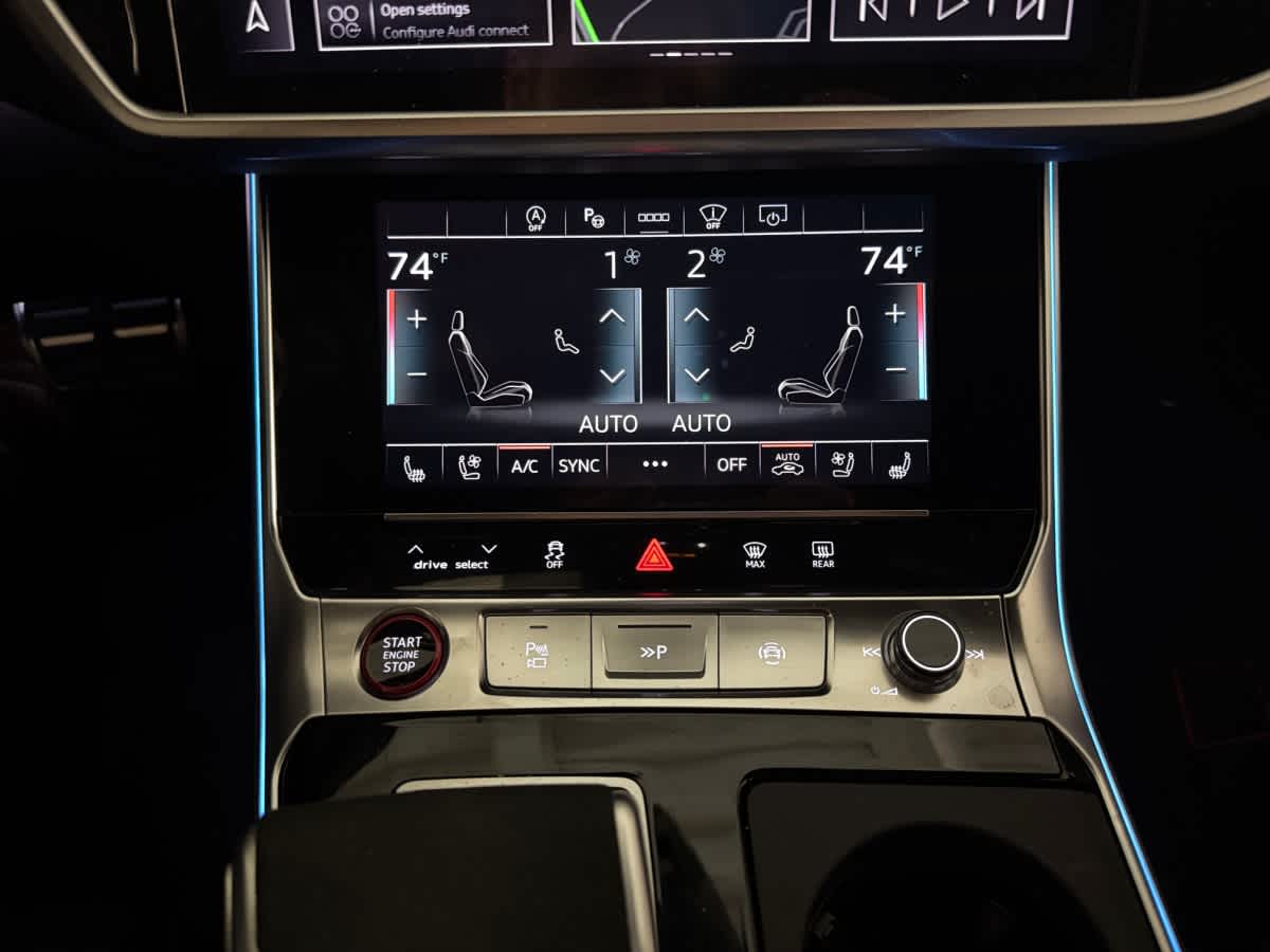 used 2025 Audi RS 6 Avant car, priced at $137,998