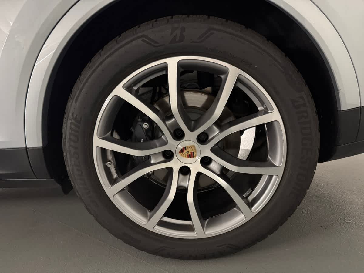used 2025 Porsche Cayenne car, priced at $89,998