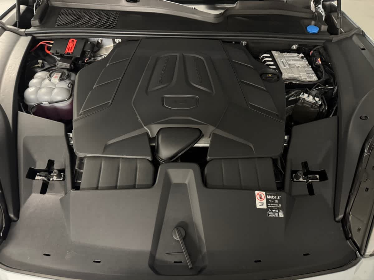 used 2025 Porsche Cayenne car, priced at $79,998